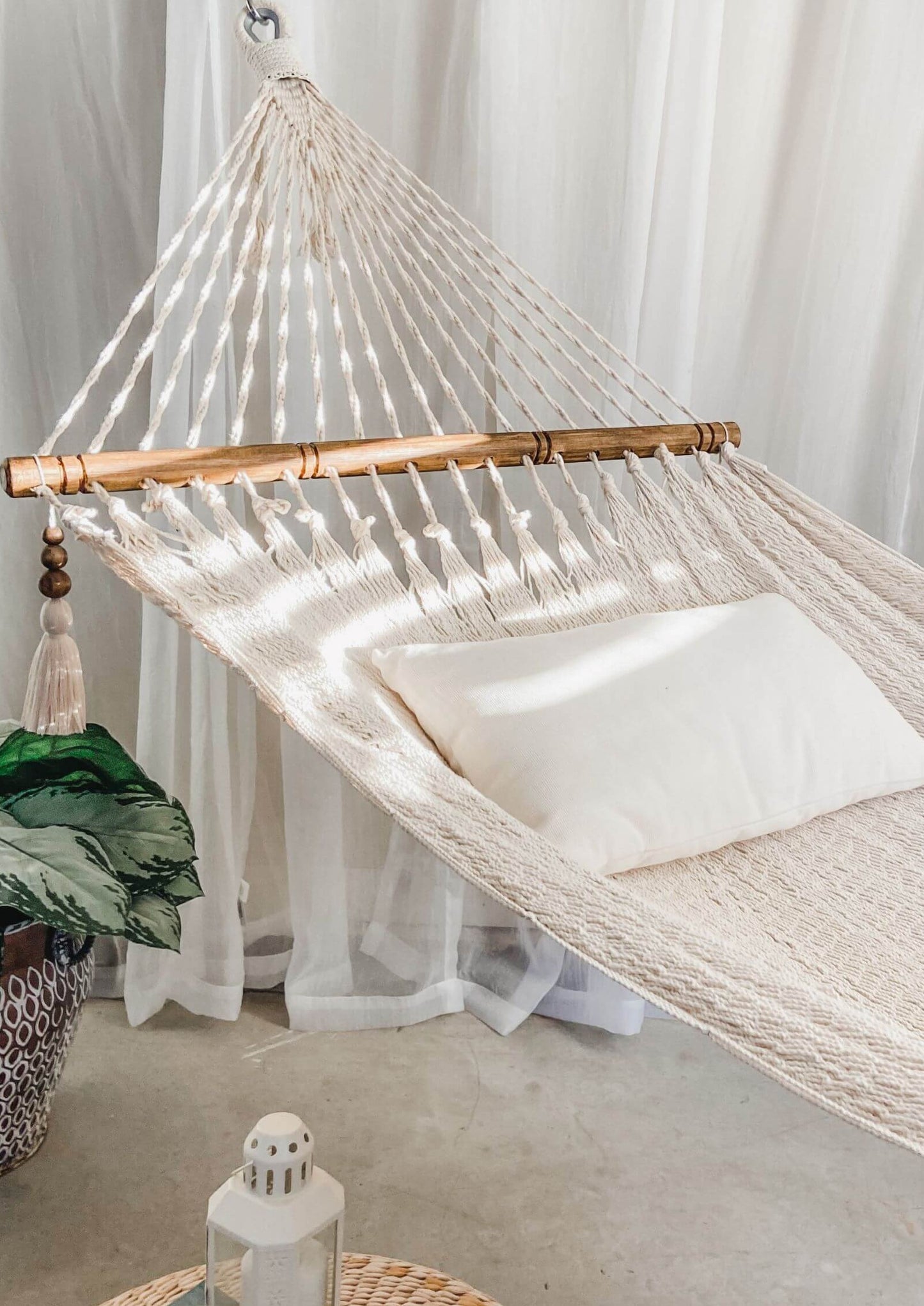 Hammock With Wood Spreaders