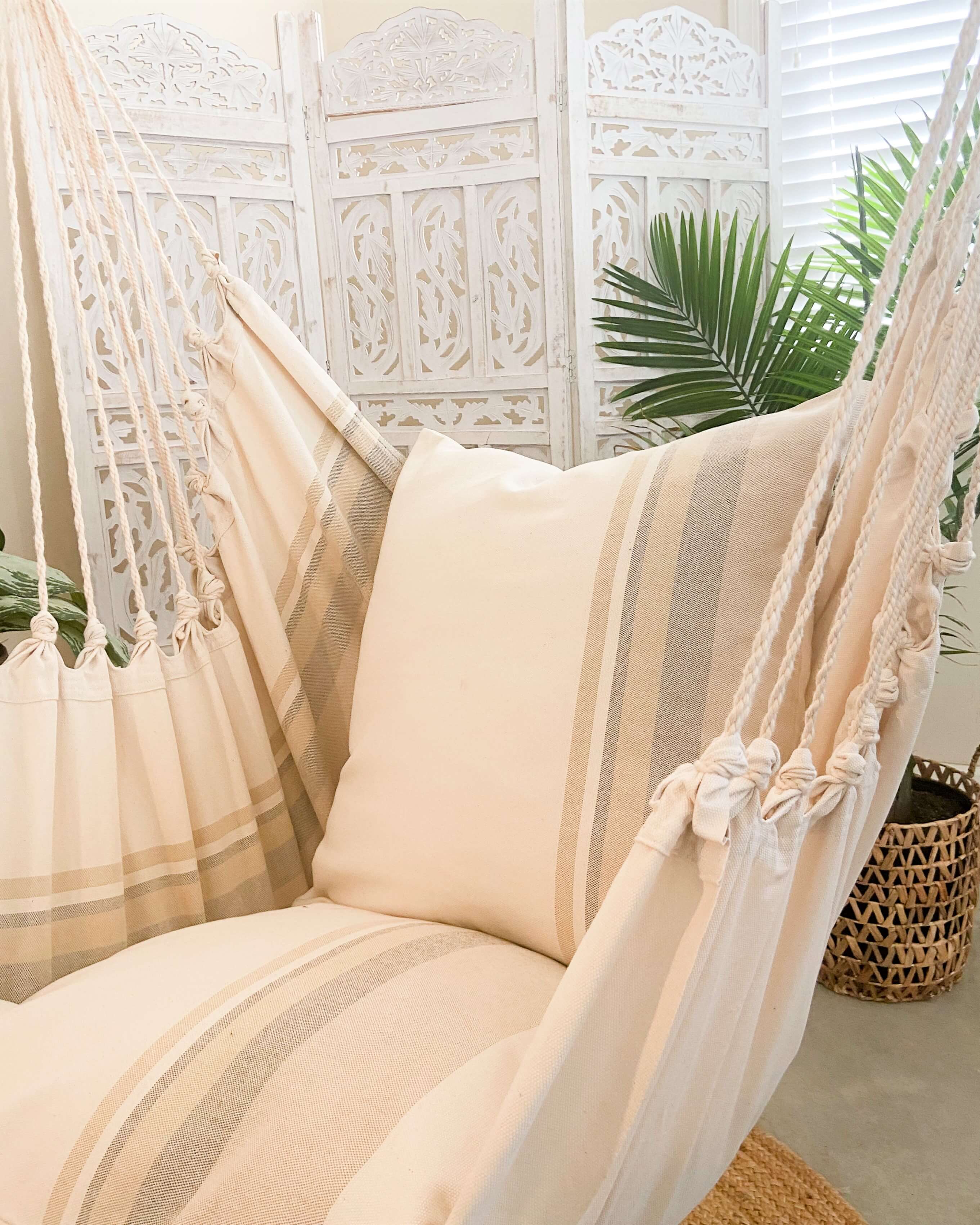 hammock-chair-with-pillow-cushions